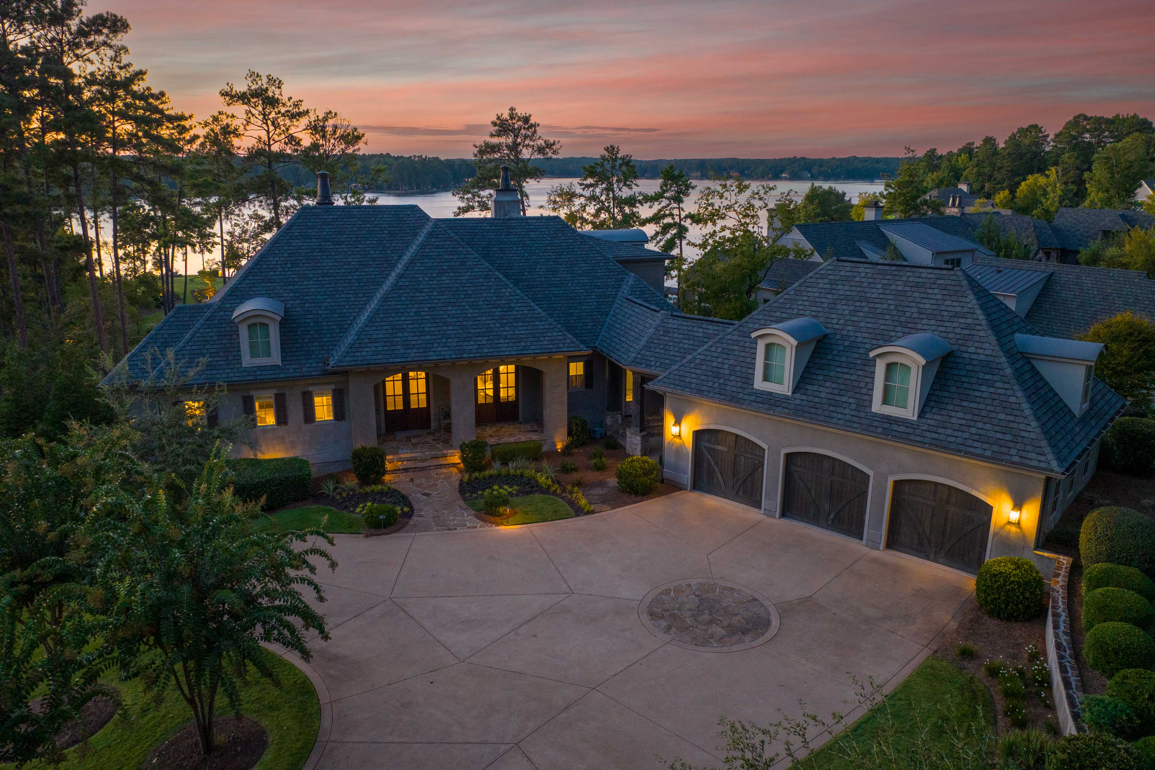 1041 West Vista Way image 3